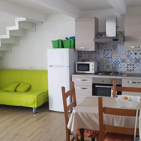Monolocale Nonna Elena Villa โปรชิดา ภายนอก รูปภาพ