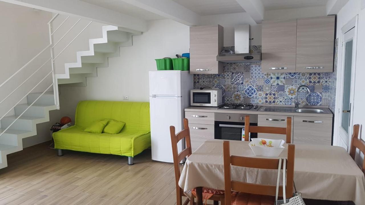 Monolocale Nonna Elena Villa โปรชิดา ภายนอก รูปภาพ
