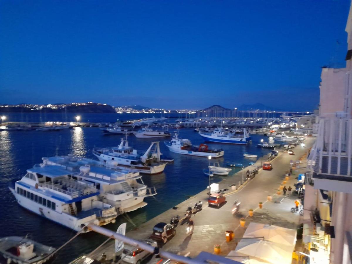 Monolocale Nonna Elena Villa โปรชิดา ภายนอก รูปภาพ